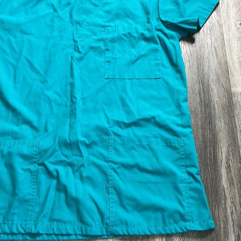 Just Love Women’s Turquoise Medical Scrub Top, size medium - Picture 4 of 8